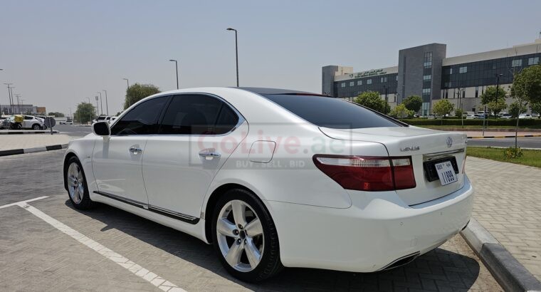 LEXUS LS460L, GCC SPECS, FULLY LOADED FOR SALE