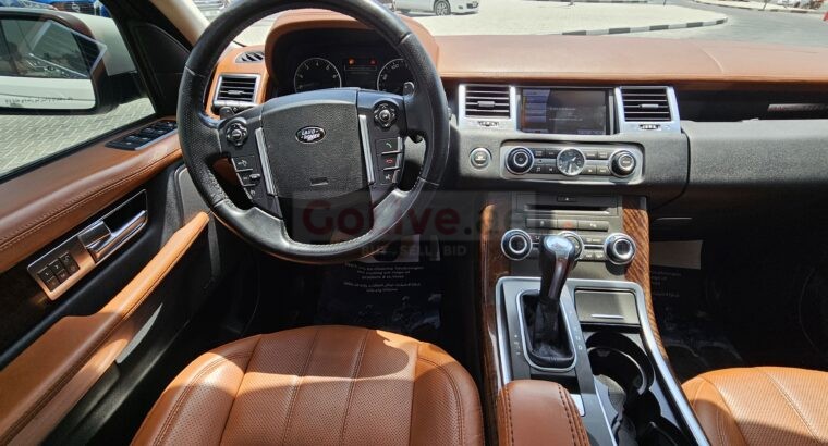 RANGE ROVER 2011, GCC,129000 KMS, SPORTS SUPERCHARGER, NO 1 FOR SALE