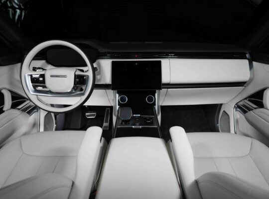 Range Rover Autobiography P530 | LWB | 2023