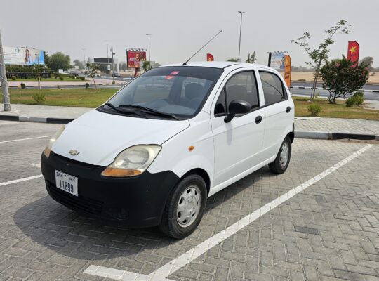 CHEVROLET SPARK 2015, 800CC ENGINE, GCC, MANUAL GEAR CAR FOR SALE