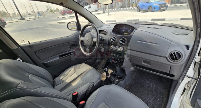 CHEVROLET SPARK 2015, 800CC ENGINE, GCC, MANUAL GEAR CAR FOR SALE