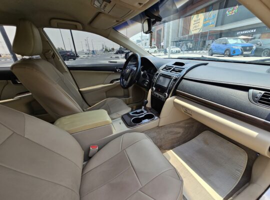 TOYOTA CAMRY 2013 SE, GCC SPECS, MID OPTION CAR FOR SALE