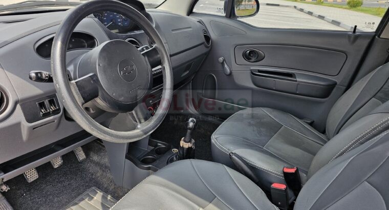 CHEVROLET SPARK 2015, 800CC ENGINE, GCC, MANUAL GEAR CAR FOR SALE