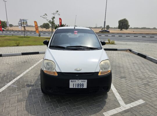CHEVROLET SPARK 2015, 800CC ENGINE, GCC, MANUAL GEAR CAR FOR SALE