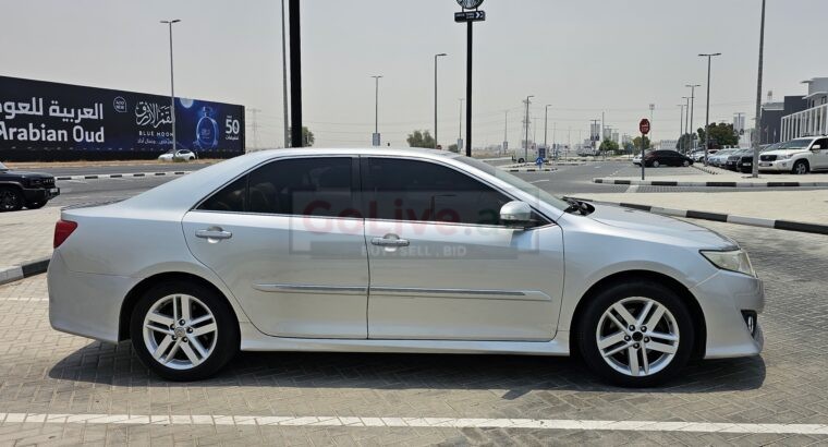 TOYOTA CAMRY 2013 SE, GCC SPECS, MID OPTION CAR FOR SALE