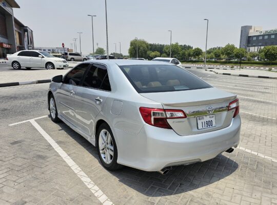 TOYOTA CAMRY 2013 SE, GCC SPECS, MID OPTION CAR FOR SALE