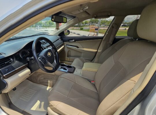 TOYOTA CAMRY 2013 SE, GCC SPECS, MID OPTION CAR FOR SALE