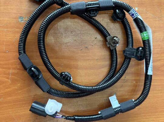 RADAR WIRE 82114-0E220 HIGHLANDER 20-22