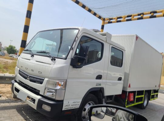 MITSUBISHI CANTER DOUBLE CABIN PICKUP BUYER IN SHARJAH INDUSTRIAL ( USED COMMERCIAL VEHICLE BUYER IN SOUQ AL HARAJ SHARJAH )