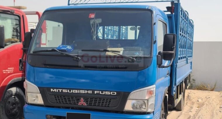 MITSUBISHI CANTER PICKUP 3 TON BUYER IN SHARJAH INDUSTRIAL ( USED COMMERCIAL VEHICLE BUYER IN SHARJAH INDUSTRIAL )