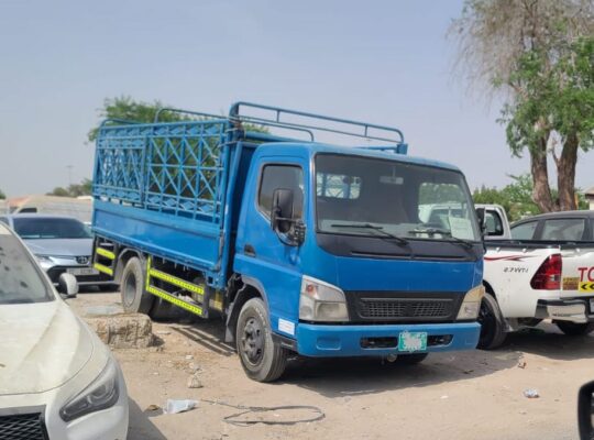 MITSUBISHI CANTER PICKUP 3 TON BUYER IN SHARJAH INDUSTRIAL ( USED COMMERCIAL VEHICLE BUYER IN SOUQ AL HARAJ SHARJAH )