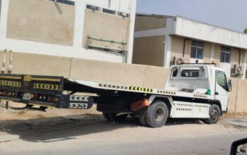 MITSUBISHI CANTER RECOVERY BUYER IN AJMAN INDUSTRIAL ( USED COMMERCIAL VEHICLE BUYER IN AJMAN INDUSTRIAL )