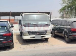 MITSUBISHI CANTER RECOVERY BUYER IN SHARJAH INDUSTRIAL ( USED COMMERCIAL VEHICLE BUYER IN SHARJAH INDUSTRIAL )