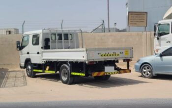 ISUZU NPR DOUBLE CABIN BUYER IN AL SAJJA INDUSTRIAL ( USED COMMERCIAL VEHICLE BUYER IN AL SAJJA INDUSTRIAL SHARJAH )