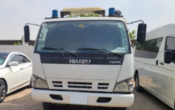 ISUZU NPR DUMPER BUYER IN SHARJAH ( USED COMMERCIAL VEHICLE BUYER IN SHARJAH )