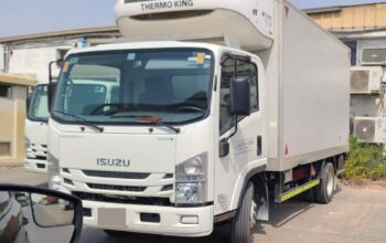 ISUZU NPR PICKUP CHILLER BOX BUYER IN SHARJAH INDUSTRIAL ( USED COMMERCIAL VEHICLE BUYER IN SHARJAH INDUSTRIAL)