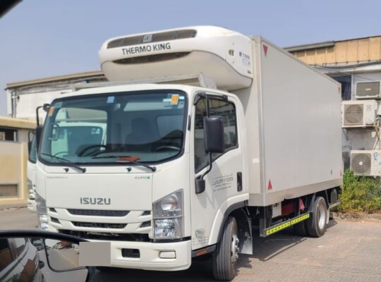 ISUZU NPR FREEZER PICKUP BUYER IN AL SAJJA INDUSTRIAL ( USED COMMERCIAL VEHICLE BUYER IN AL SAJJA INDUSTRIAL SHARJAH )