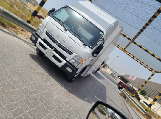 MITSUBISHI CANTER PICKUP 3 TON BUYER IN AL SAJJA INDUSTRIAL ( USED COMMERCIAL VEHICLE BUYER IN AL SAJJA INDUSTRIAL AREA SHARJAH )