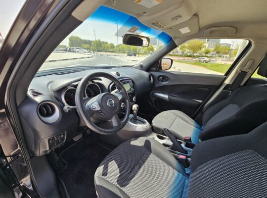 NISSAN JUKE 2015, GCC SPECS, LESS KMS CAR FOR SALE