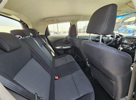 NISSAN JUKE 2015, GCC SPECS, LESS KMS CAR FOR SALE
