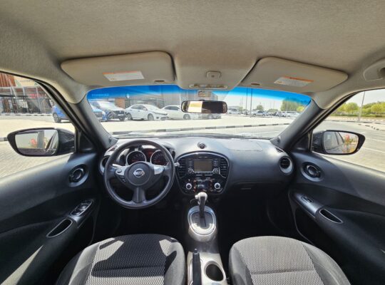 NISSAN JUKE 2015, GCC SPECS, LESS KMS CAR FOR SALE