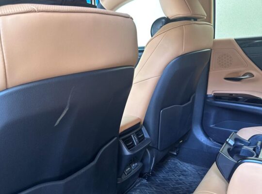 2024 LEXUS ES 300H HYBRID 2.5L (Warranty) Gulf Specification