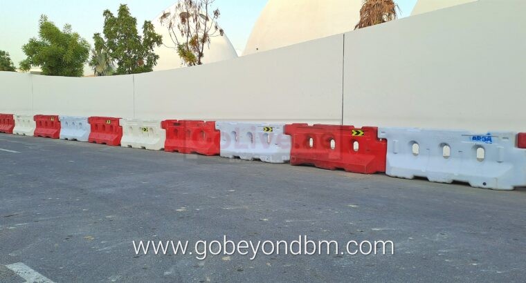 Water-Filled Barriers / Road Safety Barriers