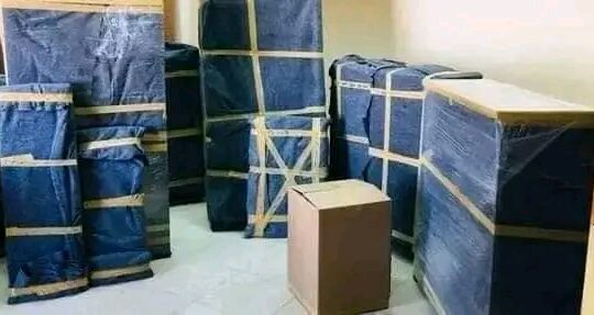 Movers moving shifting delivery service in Dubai UAE 0559900491