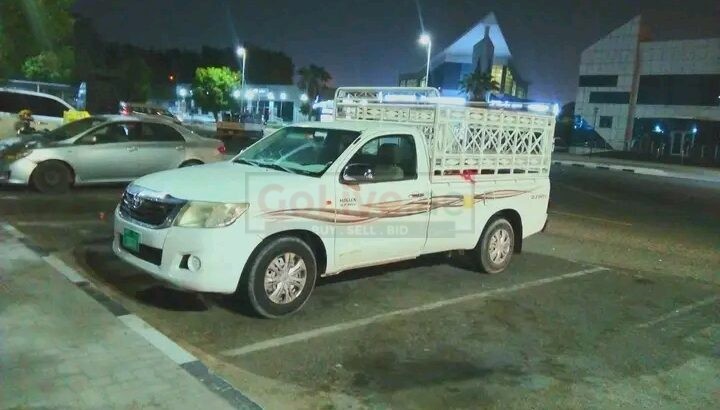 Movers moving shifting delivery service in Dubai UAE 0559900491