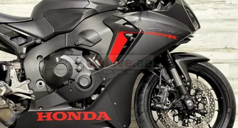 2018 HONDA CBR