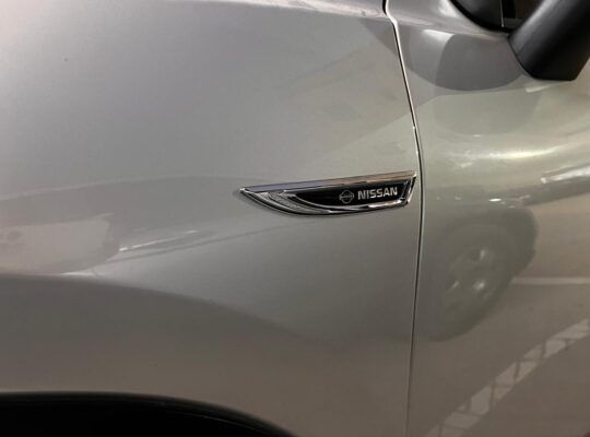 Nissan Rogue-X-Trail-2023