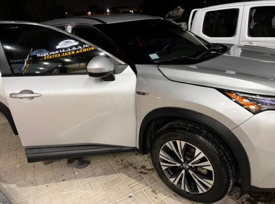 Nissan Rogue-X-Trail-2023