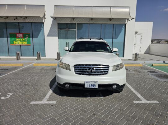Infiniti fx35 Fully Loaded, GCC, Less kms Driven, 1st Owner