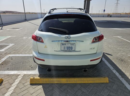 Infiniti fx35 Fully Loaded, GCC, Less kms Driven, 1st Owner