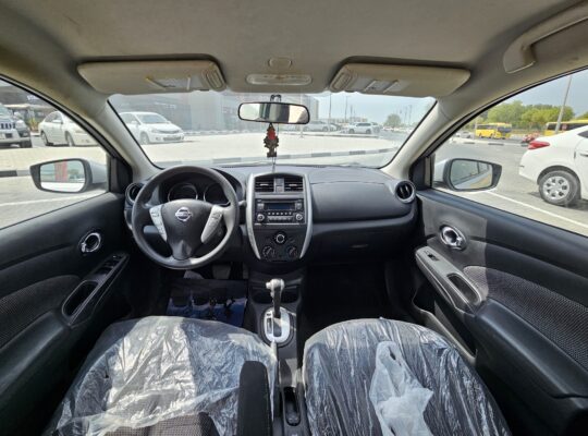 Nissan Versa 2015, Fully Automatic in Good Condition for sale