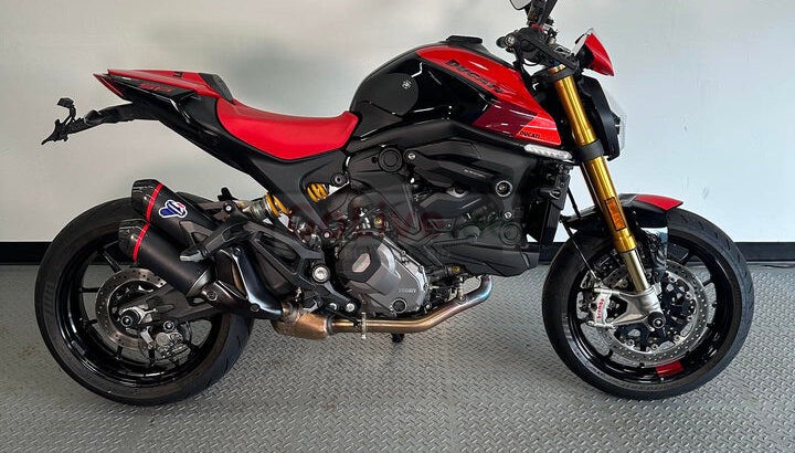 2023 Ducati Monster SP
