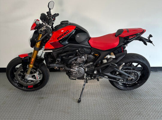 2023 Ducati Monster SP
