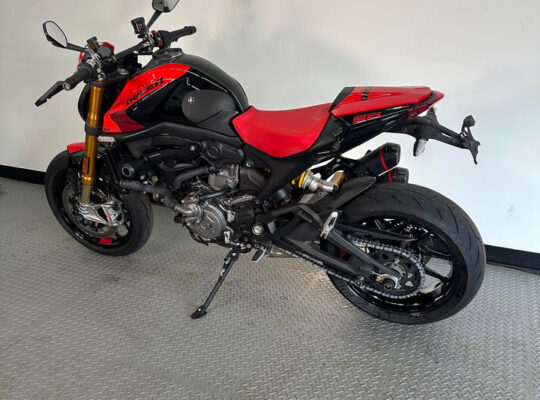 2023 Ducati Monster SP