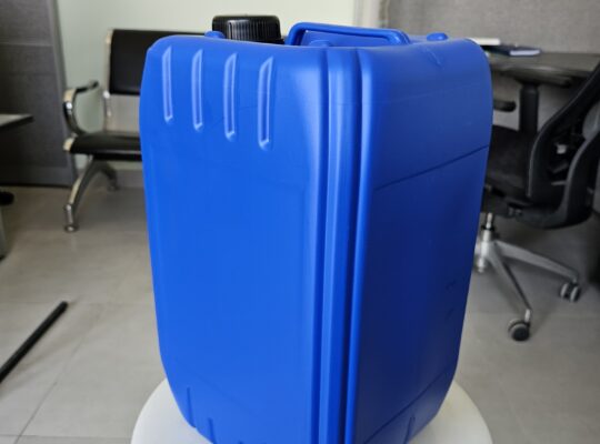 20 Liters Plastic Can for sale ( Brand New )