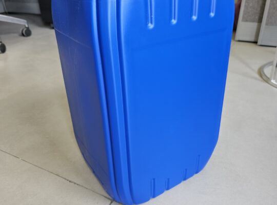 NEW PLASTIC CAN 20 LITER FOR SALE