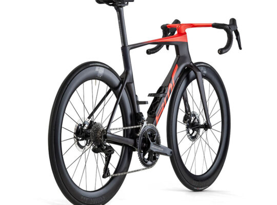 2024 BMC Teammachine R 01 Two Road Bike (M3BIKESHOP)