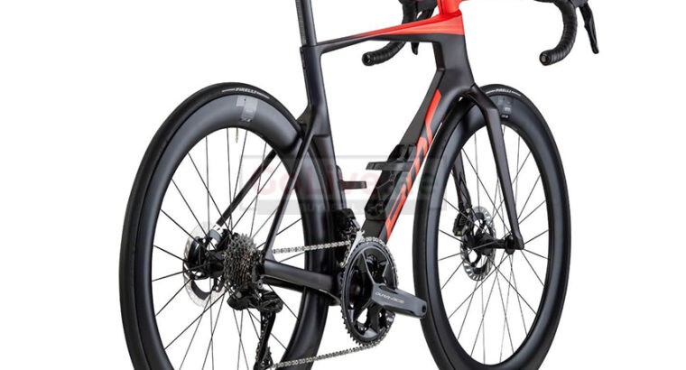 2024 BMC Teammachine R 01 Two Road Bike (M3BIKESHOP)