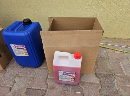 Tile adhesive remover ( Tile Cleaning Acid supplier in UAE )