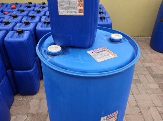 Cement remover for tiles ( Tiles Acid Cleaner Supplier in UAE )