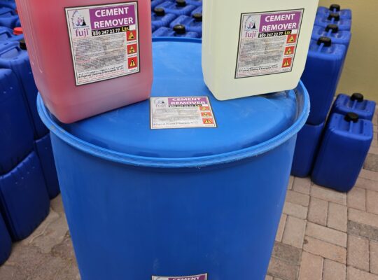 Cement remover for tiles ( Tiles Acid Cleaner Supplier in Umm Al Quwain UAE )