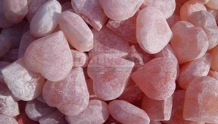 Pink Himalayan salt for pets ( Durable salt blocks for livestock in RAS AL KHAIMAH )
