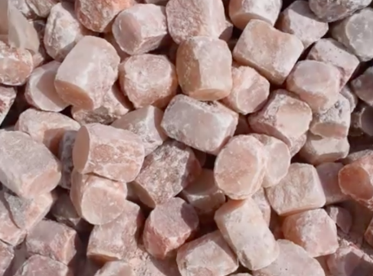 Mineral salt licks for cattle ( Natural Pink Animal Salt Supplier in ABU DHABI )