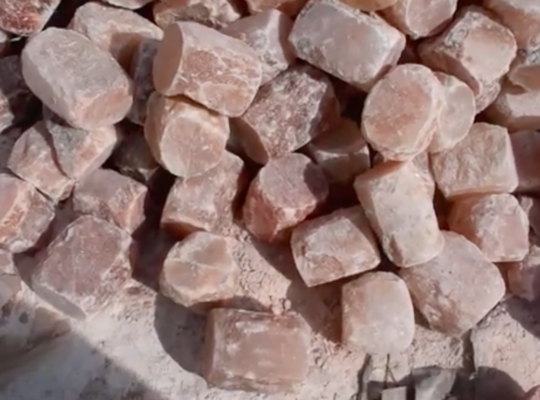 Pink rock salt for livestock ( Himalayan salt licks for animals in RAS AL KHAIMAH )