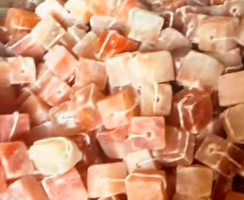 Pink Himalayan salt for pets ( Durable salt blocks for livestock in AL AIN )