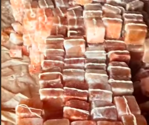 Salt licks for deer and wildlife ( Best Himalayan salt licks for horses in BAHRAIN )